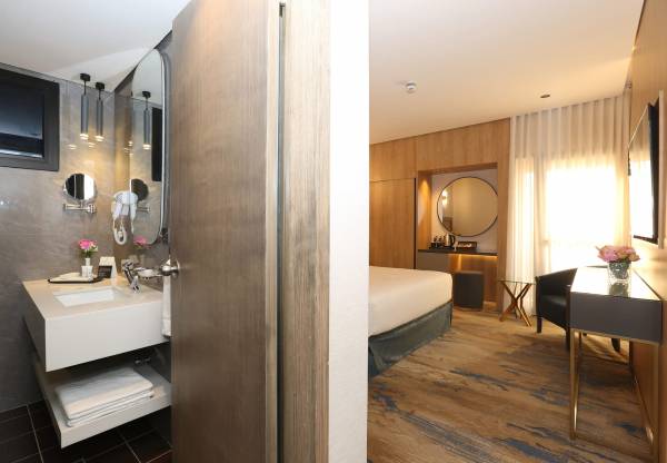 Standard King Room